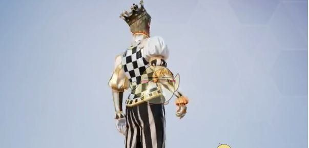 《和平精英》棋盘冕主皮肤特效展示