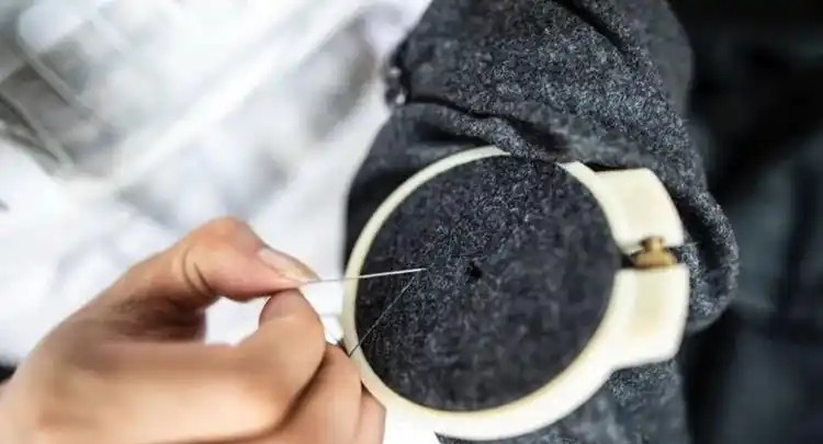 一针一线补出天衣无缝是对以下哪种职业的贴切描述